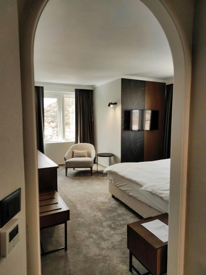 Oaza Hotel Štip Exteriör bild