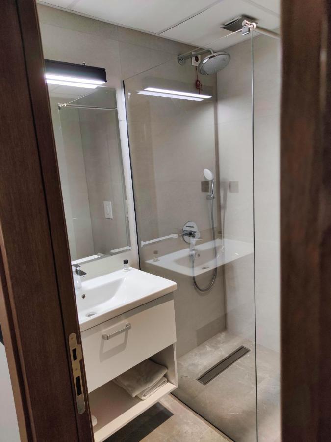Oaza Hotel Štip Exteriör bild