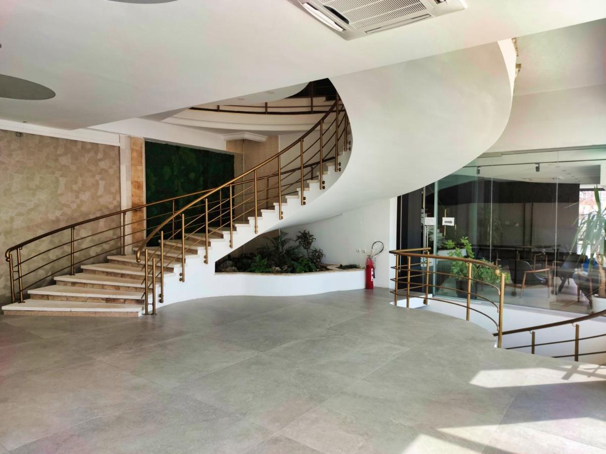 Oaza Hotel Štip Exteriör bild